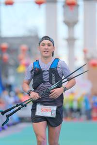 BIB: 5394
                            <button type="button" onclick="openModal(21764980)" class="btn btn-primary btn-sm float-right btn-popup" data-toggle="modal" data-target=".modal-high-quality">
                        <i class="fas fa-shopping-cart"></i> Add to Cart
                    </button>
                                            <button type="button" onclick="isThisMe(21764980, true)" class="btn btn-success btn-sm float-right btn-popup btn-isme hidden" data-toggle="tooltip" data-placement="bottom" title="นี่คือรูปของคุณใช่ไหม คลิกที่นี่เพื่อเอาเข้าอัลบั้ม">
                        <i class="fas fa-plus"></i> Add to album
                    </button>
                    <button type="button" onclick="isThisMe(21764980, false)" class="btn btn-warning btn-sm float-right btn-popup btn-isnotme hidden">
                        <i class="fas fa-ban"></i> Remove from album
                    </button>